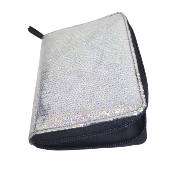 Victoria’s Secret Fashion Show 2014  Zip up iridescent sequin case - Picture 5 of 6